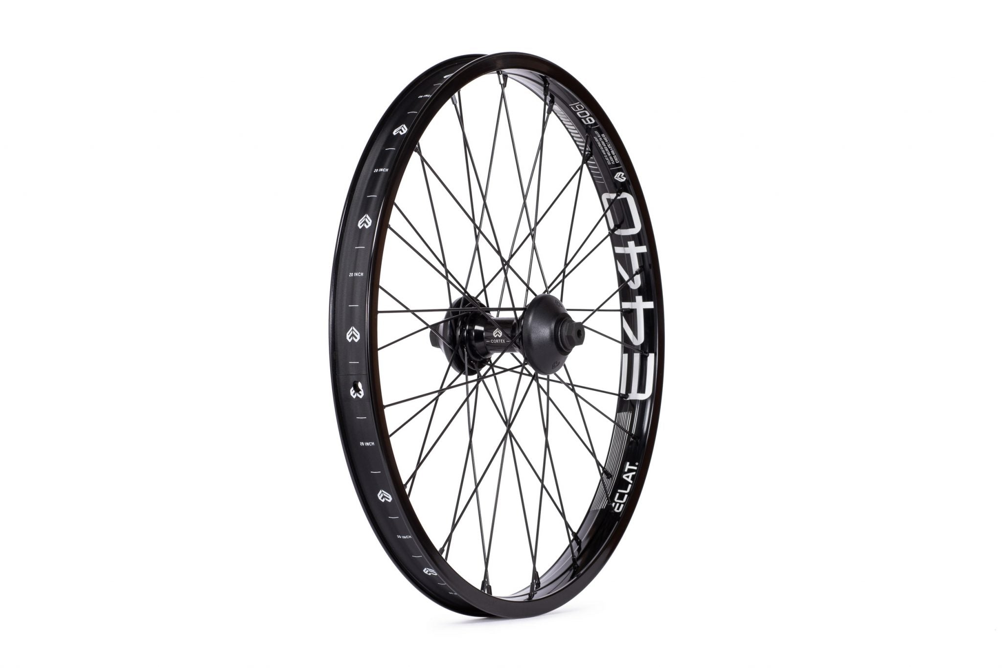 Eclat front wheel outlet