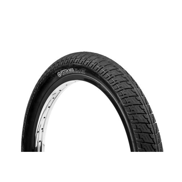 Saltplus Pitch Mid Tyre