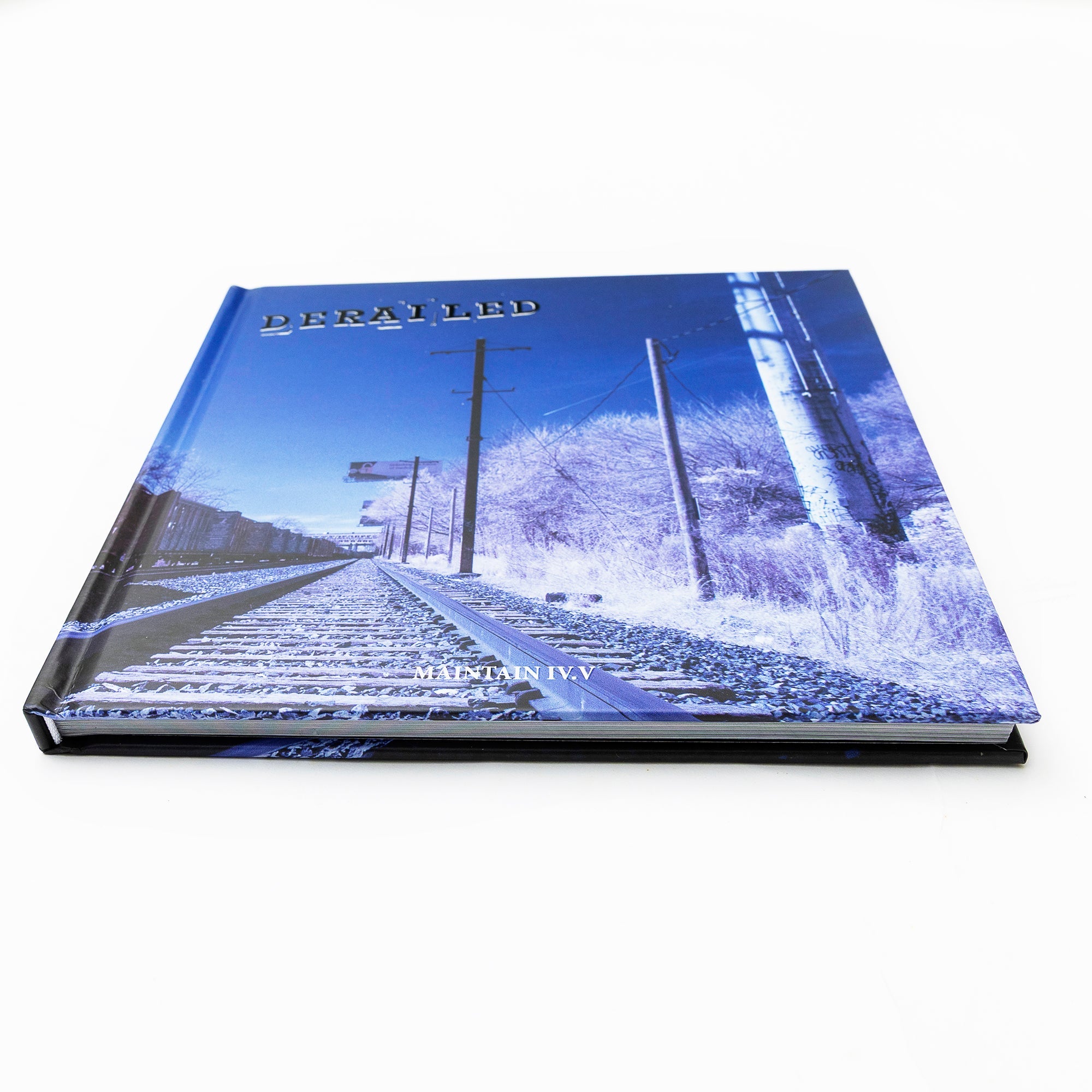 Maintain IV.V - Derailed Book