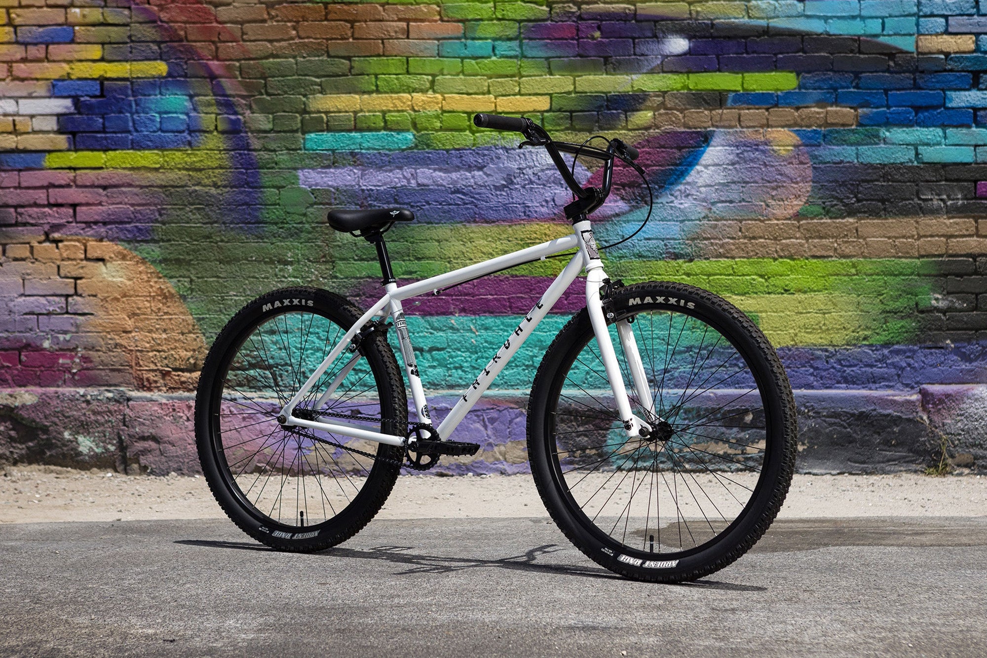 Fairdale Taj 27.5" Complete Bike - Gloss White