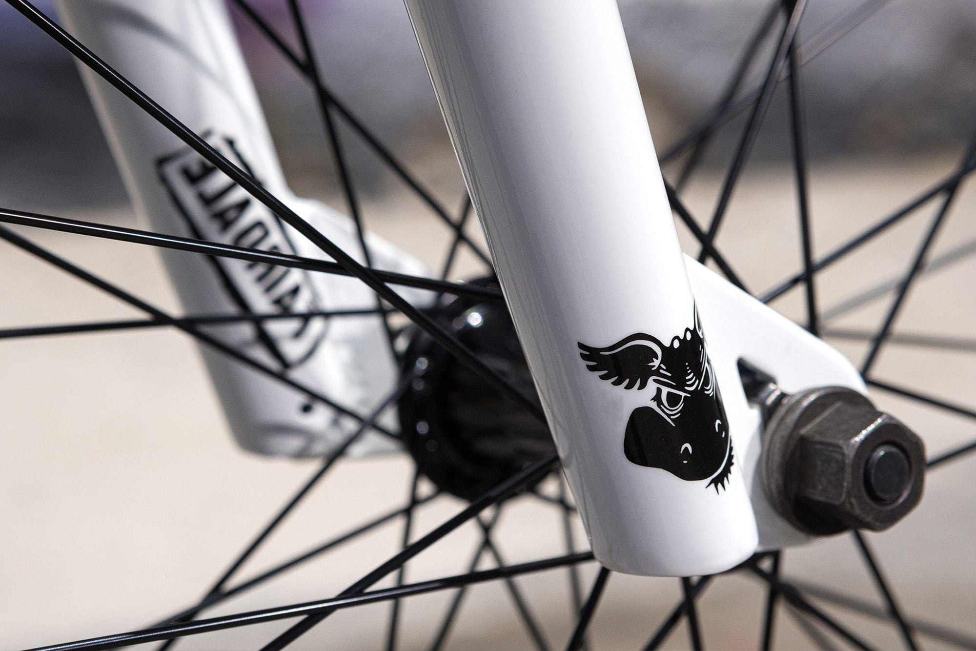 Fairdale Taj 27.5" Complete Bike - Gloss White