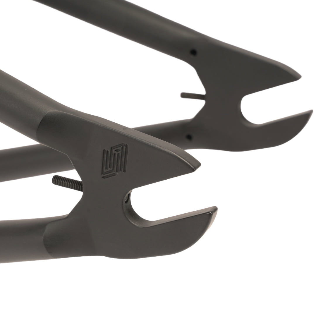 United Prime Mover Frame Matte Black (Larger)