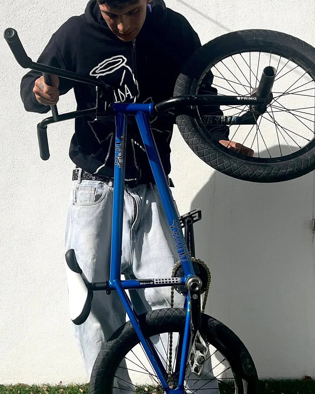 United Zuin Miki Fleck Signature Frame Electric Blue