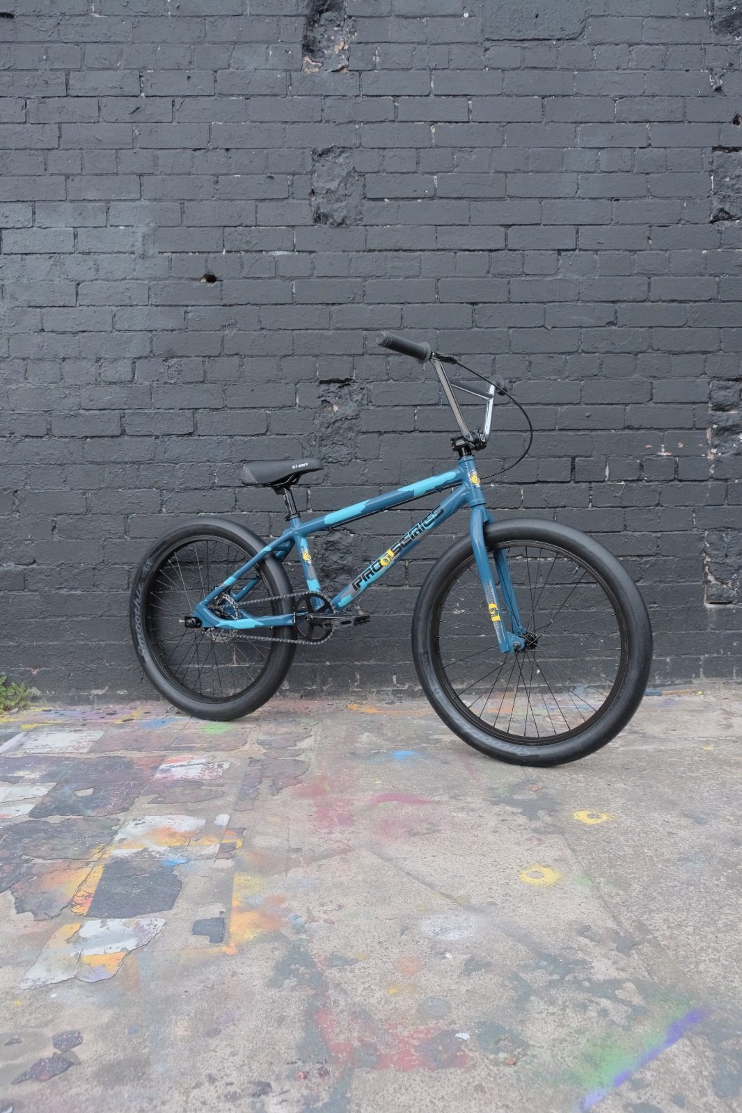 GT Pro Series 24" Complete Bike (Shop Soiled)