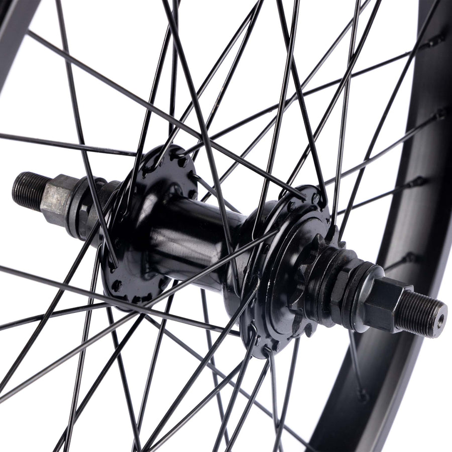 Backyard V2 RHD Cassette Rear Wheel - Black 9 Tooth hub detail 