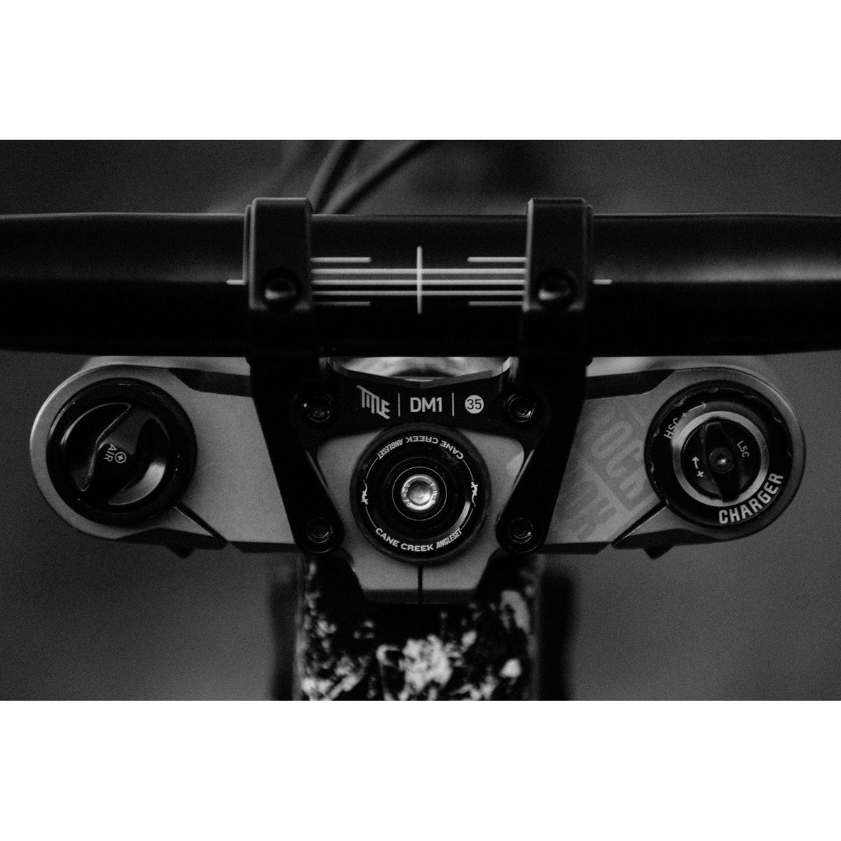 DM1 35 - Title MTB Direct Mount Downhill Mountain Bike Stem Top View Mounted On Bike Casey Brown