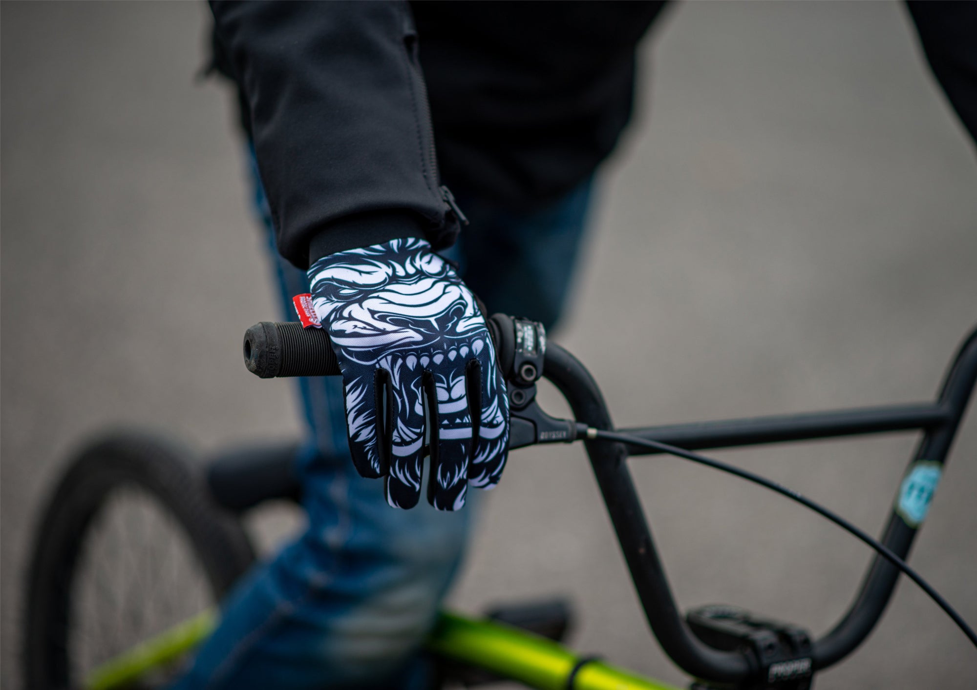 Shield Protectives Gloves - King - Waller BMX