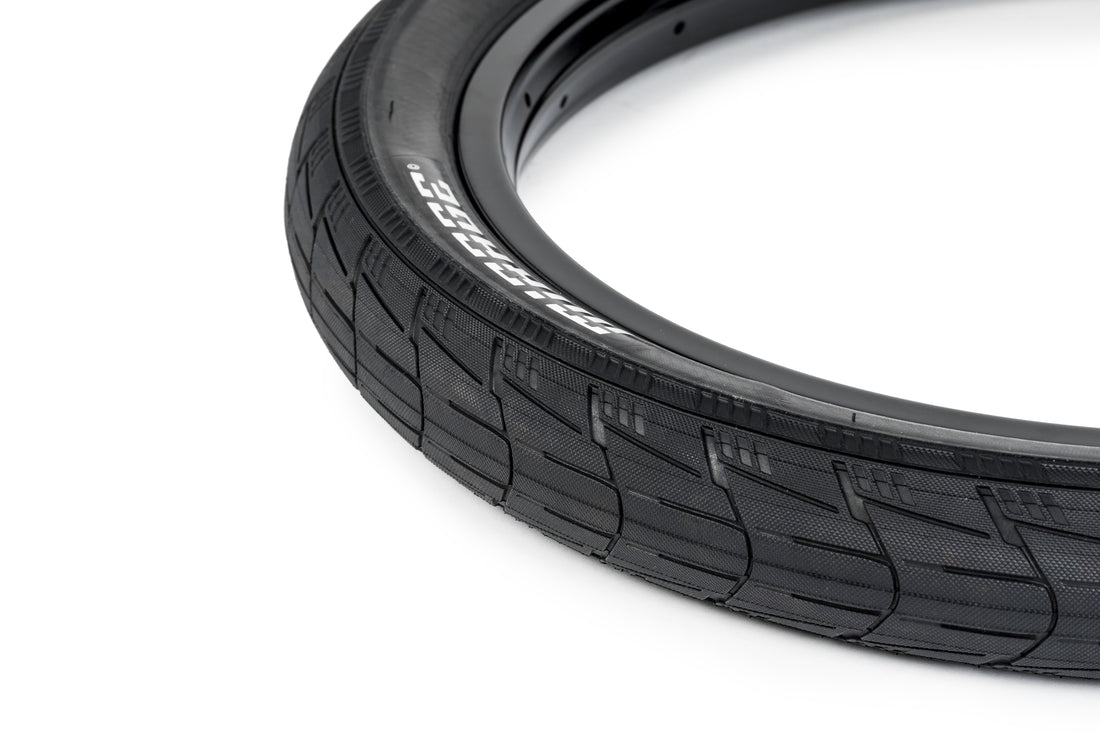 Eclat Mirage Lightweight Tyre