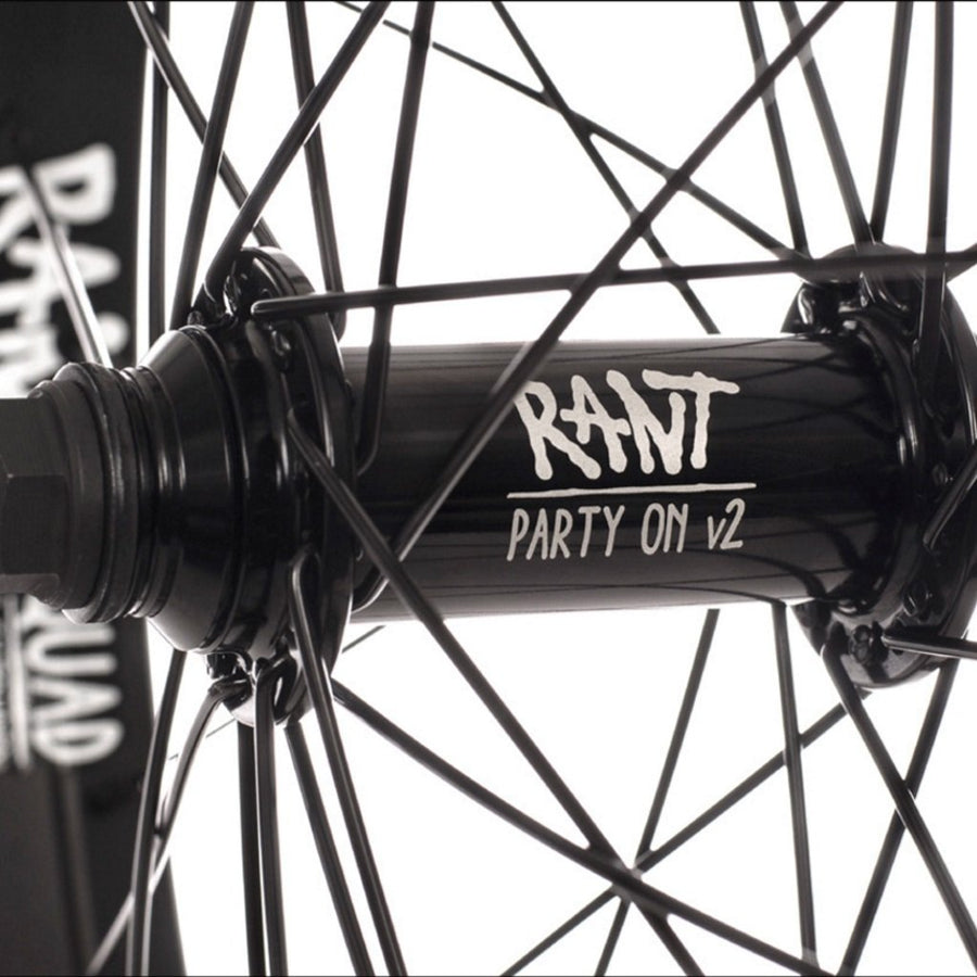 Rant Party On V2 Front Wheel - Black 10mm